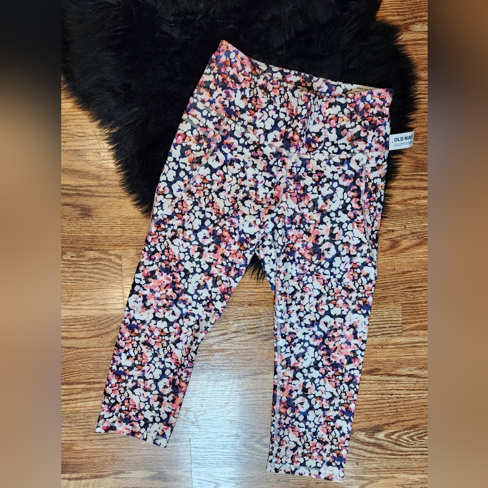 NWT High-Rise Capri Active Leggings Go-Dry Women's Size L - Picture 2 of 7